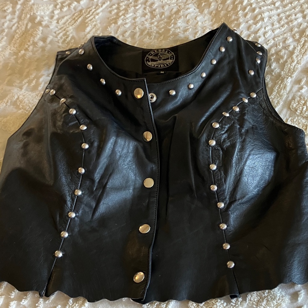 Sexy  Black Leather Vest with Silver Accents - Picture 4 of 11
